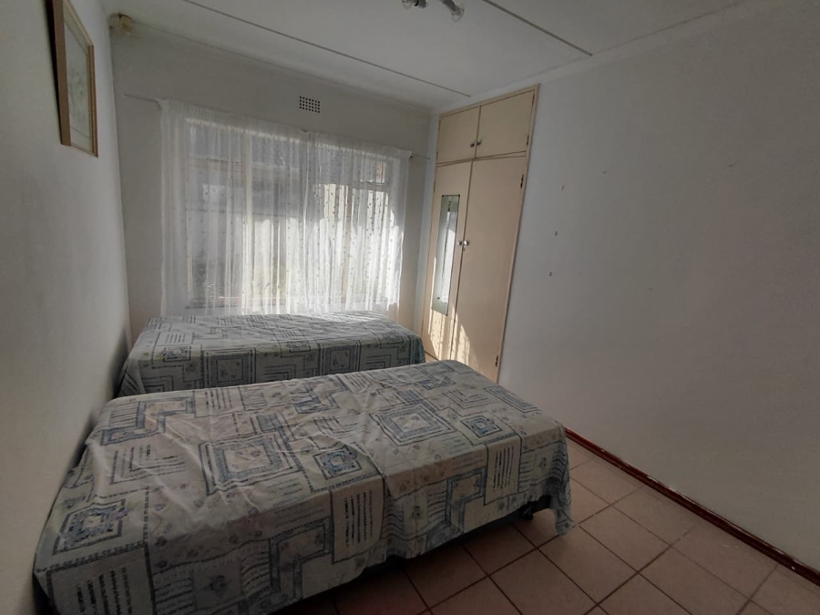 3 Bedroom Property for Sale in Paradise Beach Eastern Cape